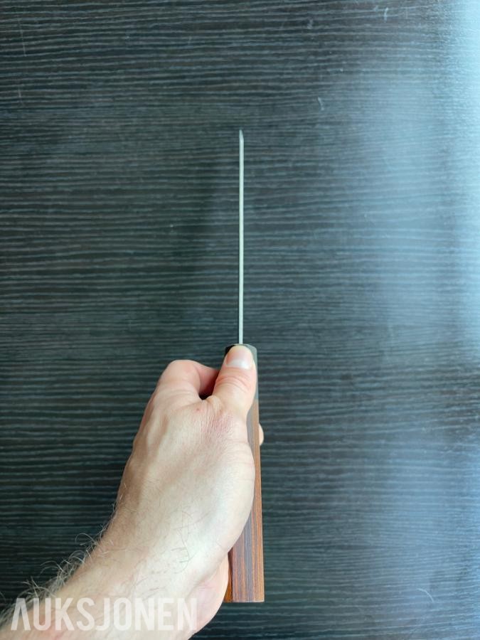 48 TIMERS AUKSJON – Senko Kiritsuke kokkekniv + ostesett