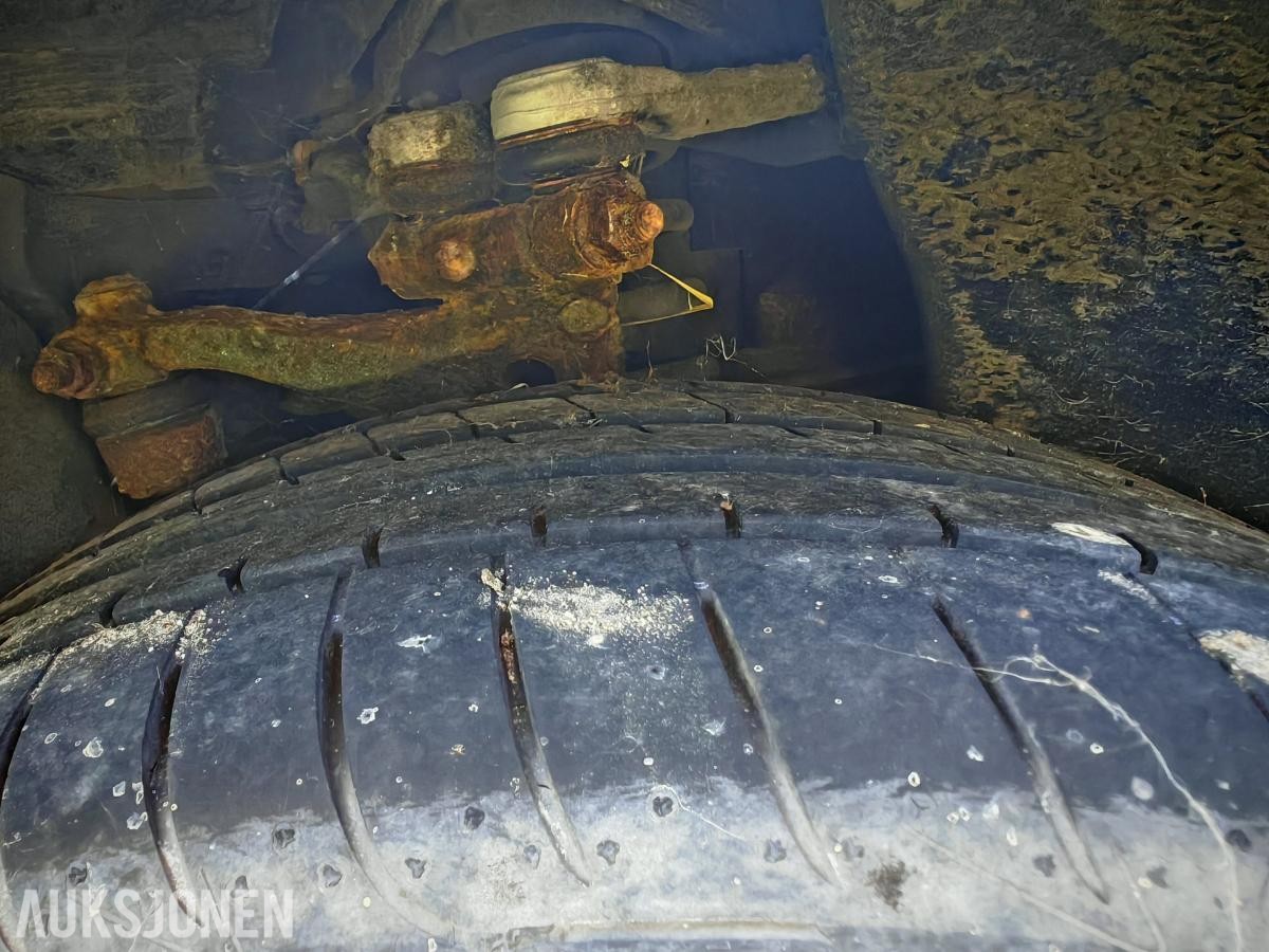 1997 Audi A8 3.7 V8 Quattro 230hk 