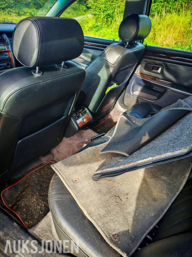 1997 Audi A8 3.7 V8 Quattro 230hk 