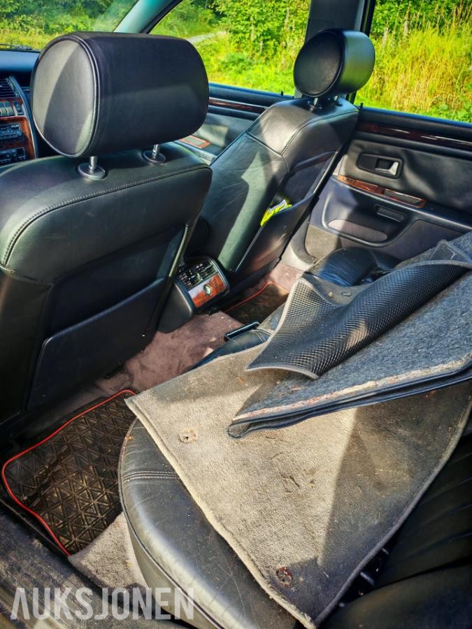 1997 Audi A8 3.7 V8 Quattro 230hk 