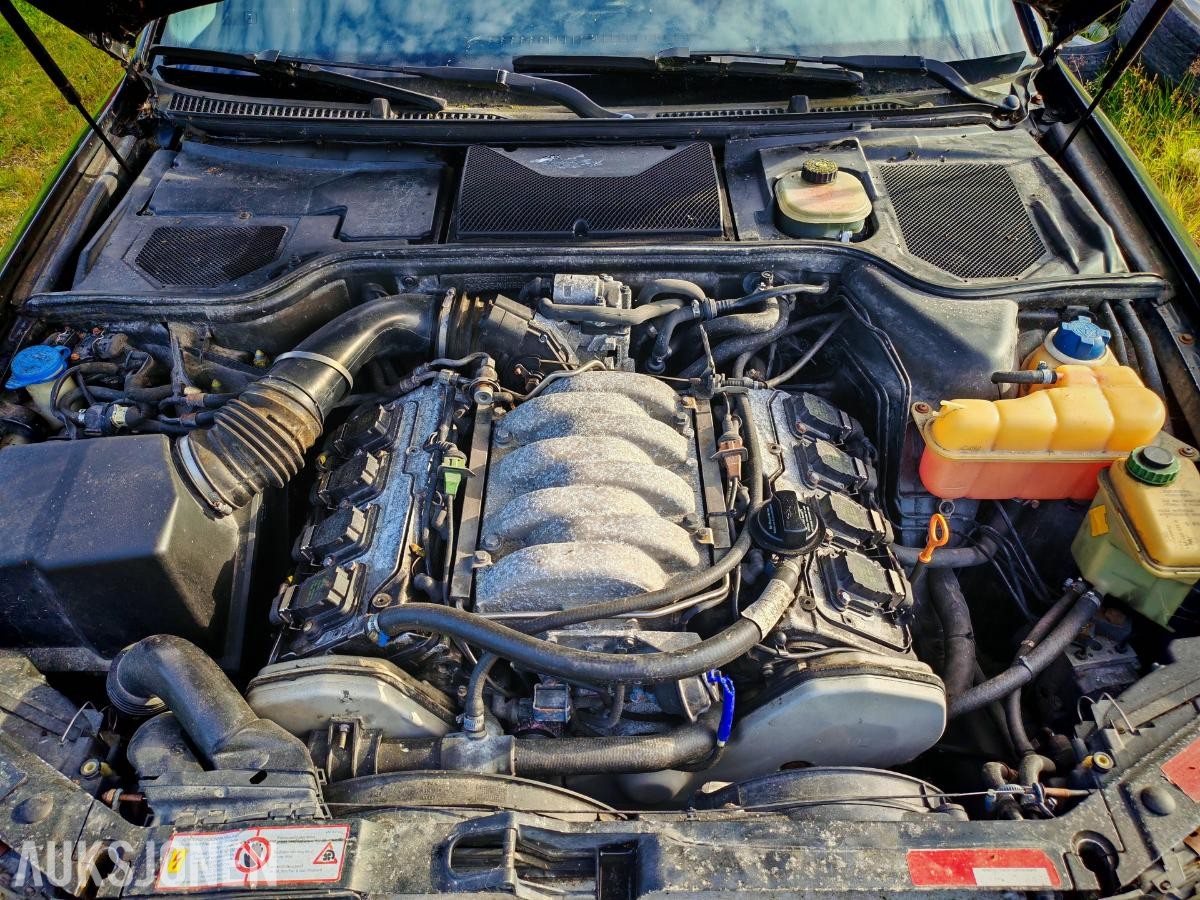 1997 Audi A8 3.7 V8 Quattro 230hk 