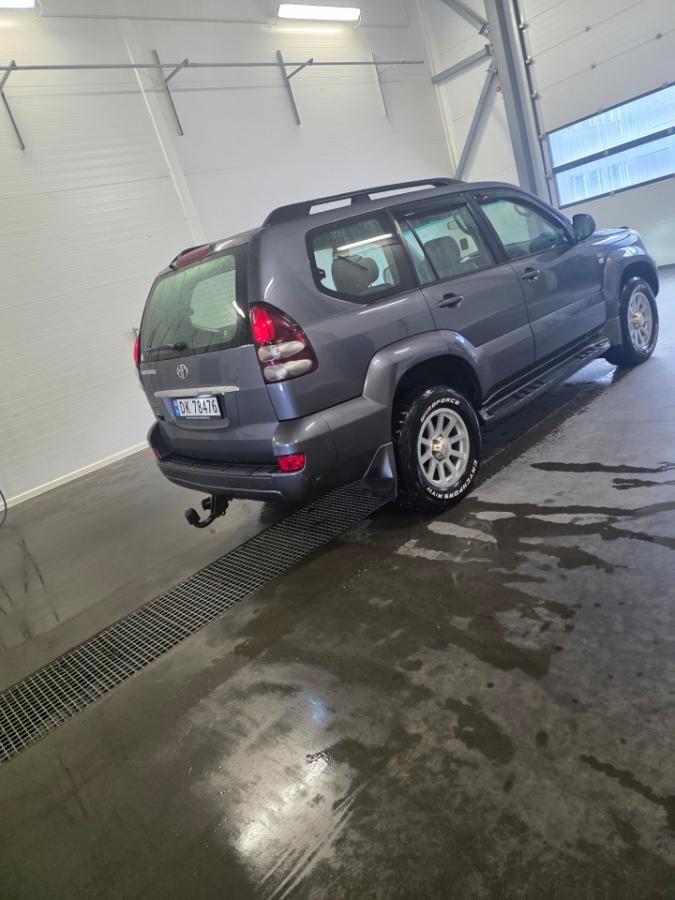 2004 Toyota Land Cruiser  3.0 166hk  4WD automat hengerfeste servicehistorikk s+v dekk eu ok 02.2028  