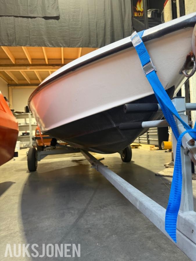 Winrace 12 Yamaha 9,9hk (20hk) med opplagshenger