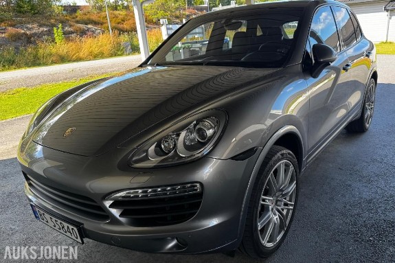 2011 Porsche Cayenne 3.0 239 hk Diesel 4x4 Automat Luftfjæring Webasto BOSE