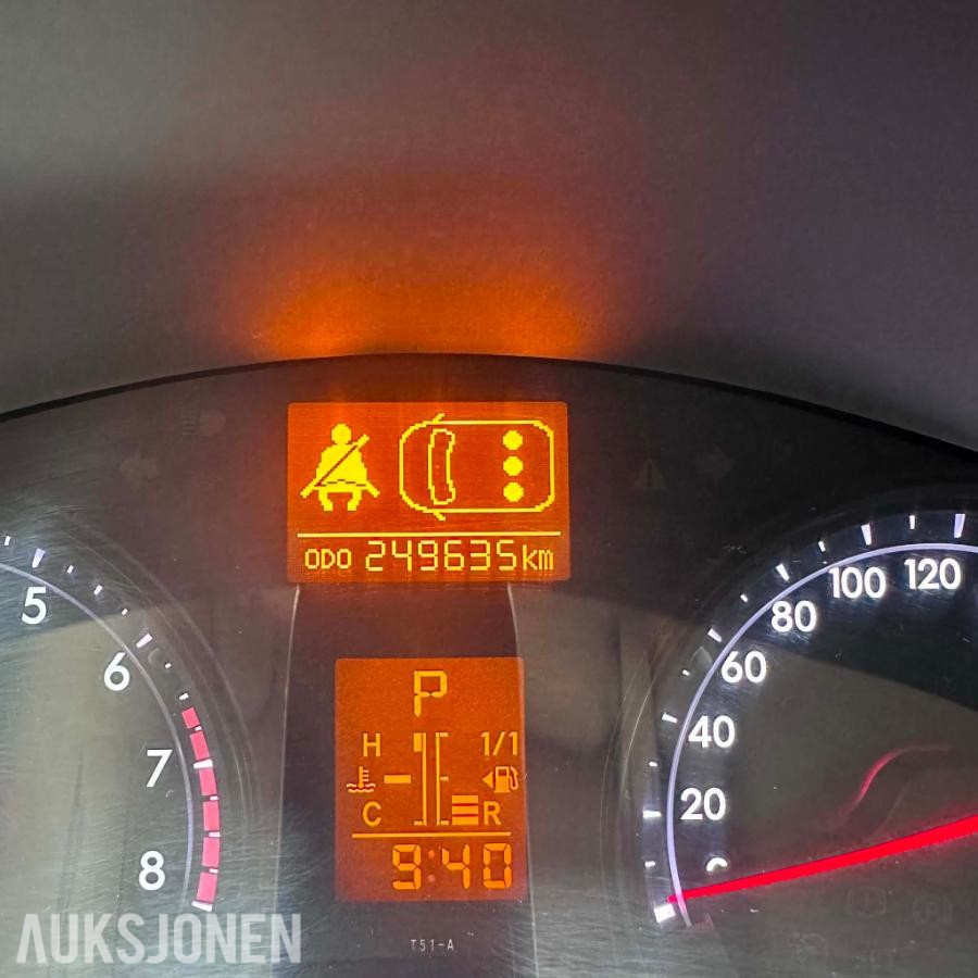 2012 Toyota Avensis 1.8 147 hk Automat Executive Ryggekamera Hengerfeste