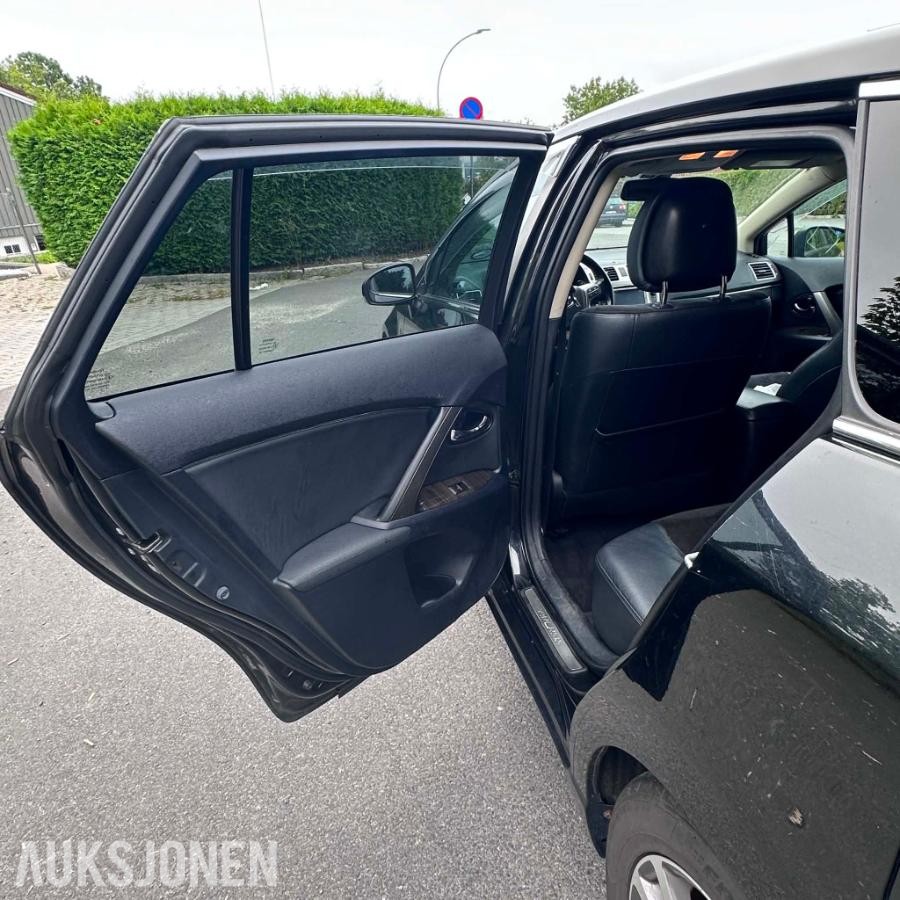 2012 Toyota Avensis 1.8 147 hk Automat Executive Ryggekamera Hengerfeste