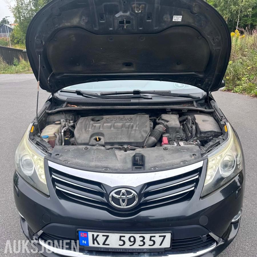 2012 Toyota Avensis 1.8 147 hk Automat Executive Ryggekamera Hengerfeste