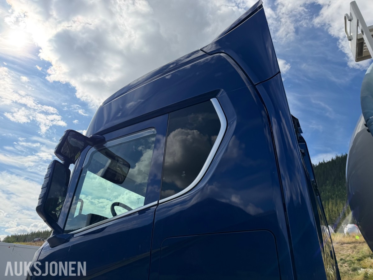 Scania S 650 6x4 bulk m/4 akslet bulkslep, Euro 6T, Helluft, 