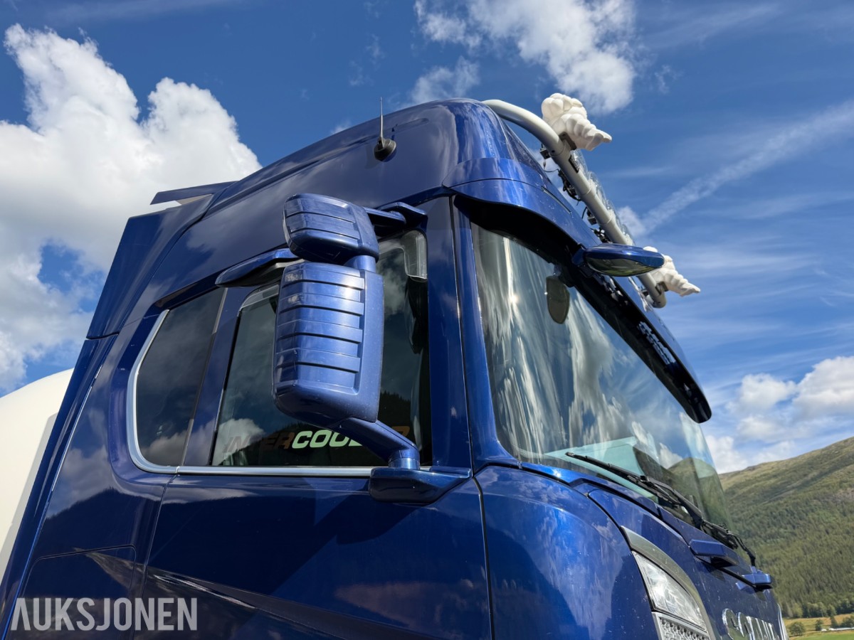 Scania S 650 6x4 bulk m/4 akslet bulkslep, Euro 6T, Helluft, 