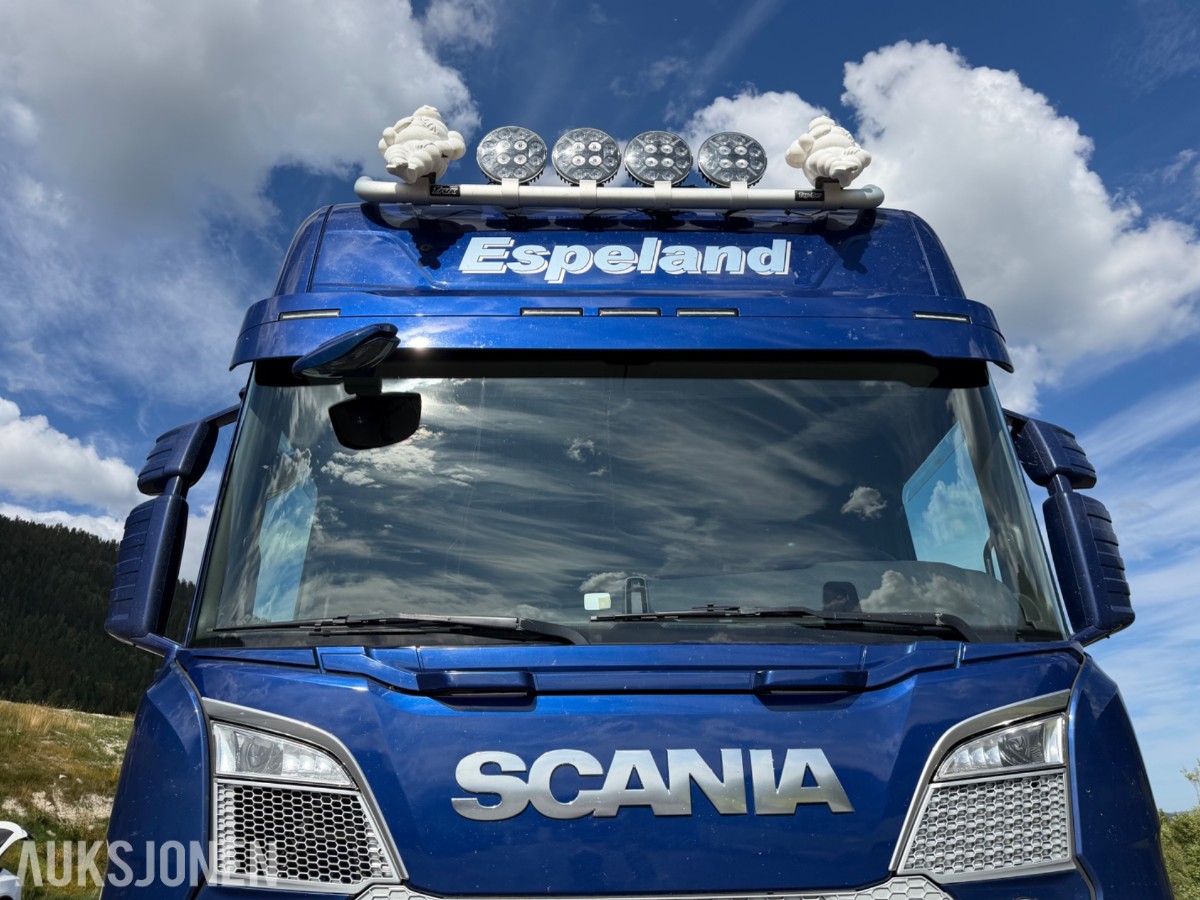 Scania S 650 6x4 bulk m/4 akslet bulkslep, Euro 6T, Helluft, 