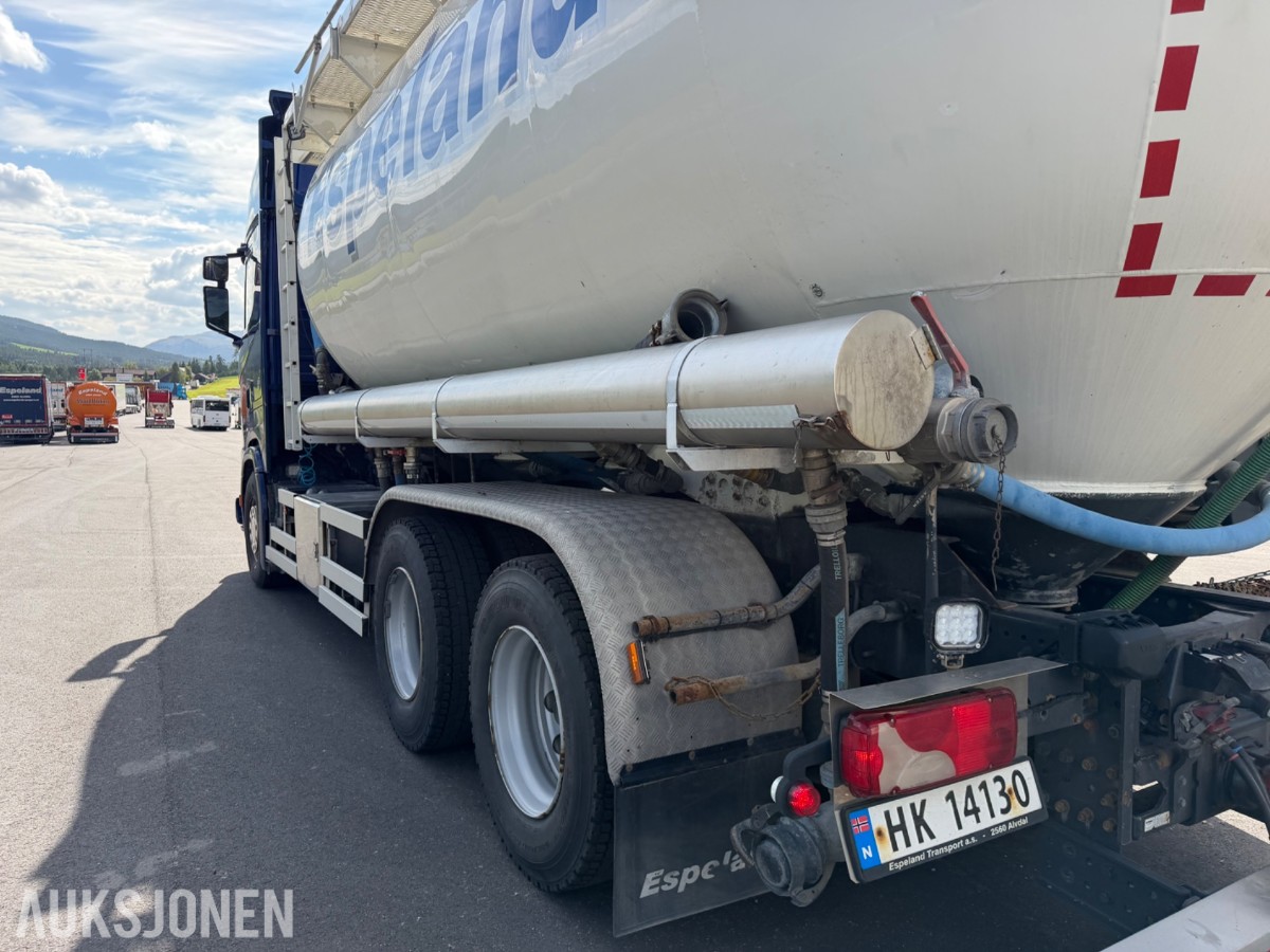 Scania S 650 6x4 bulk m/4 akslet bulkslep, Euro 6T, Helluft, 
