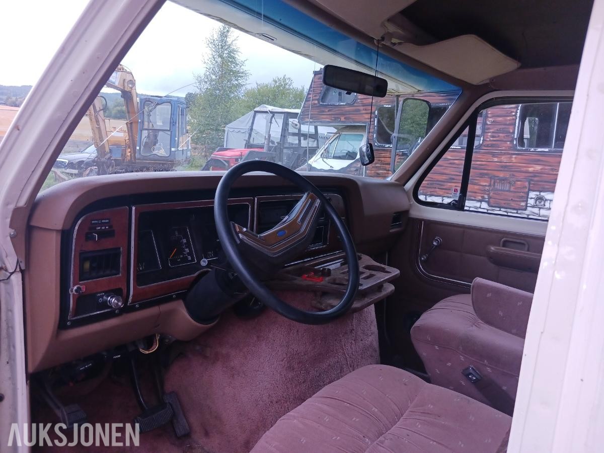 1987 Ford Real Lite Campingbil - mye påkostet 