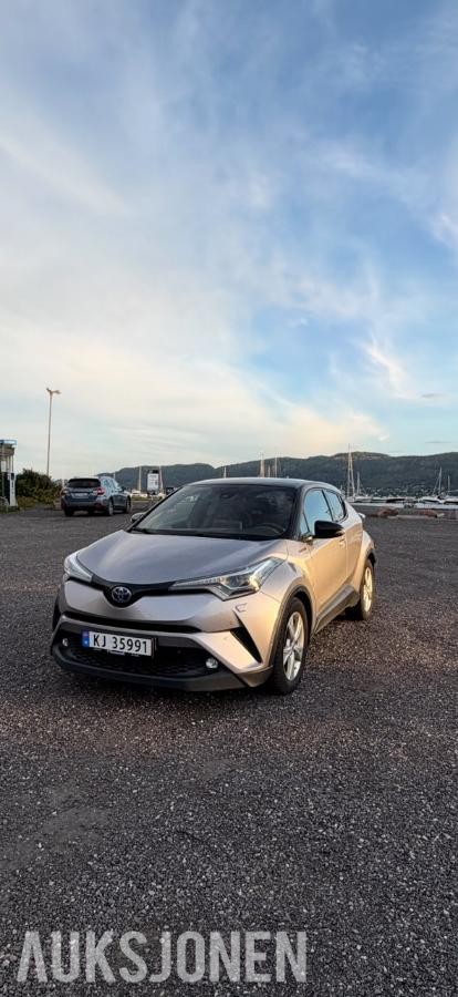 2018 Toyota C-HR 1,8i Hybrid Cruisekontroll S+V Dekk