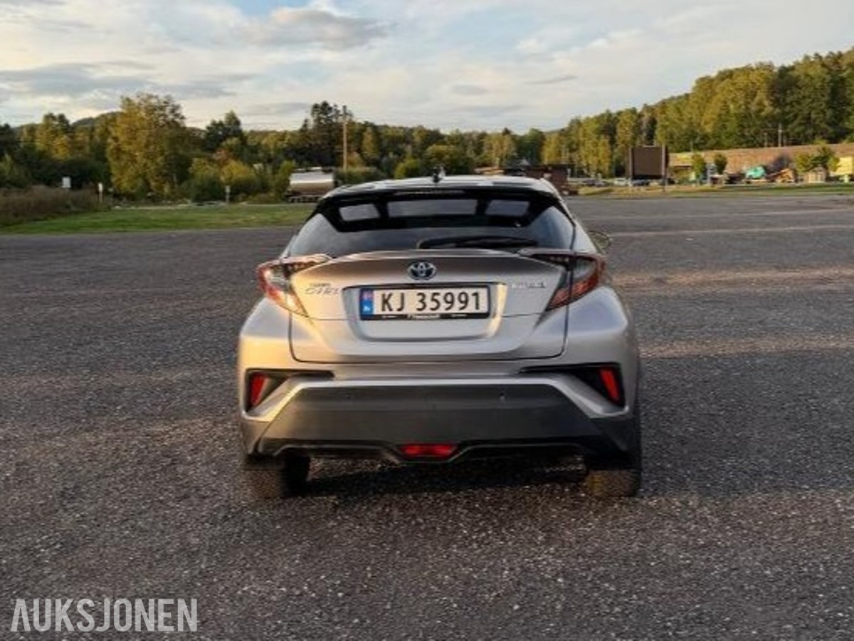 2018 Toyota C-HR 1,8i Hybrid Cruisekontroll S+V Dekk