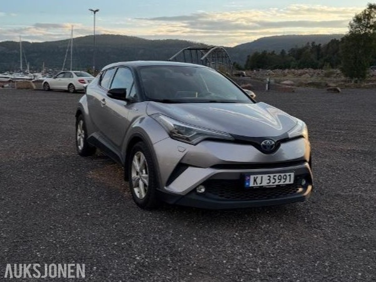 2018 Toyota C-HR 1,8i Hybrid Cruisekontroll S+V Dekk