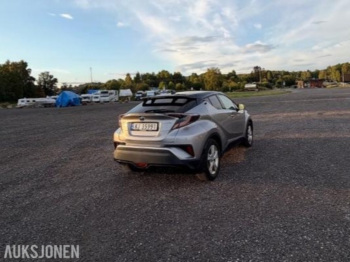 2018 Toyota C-HR 1,8i Hybrid Cruisekontroll S+V Dekk