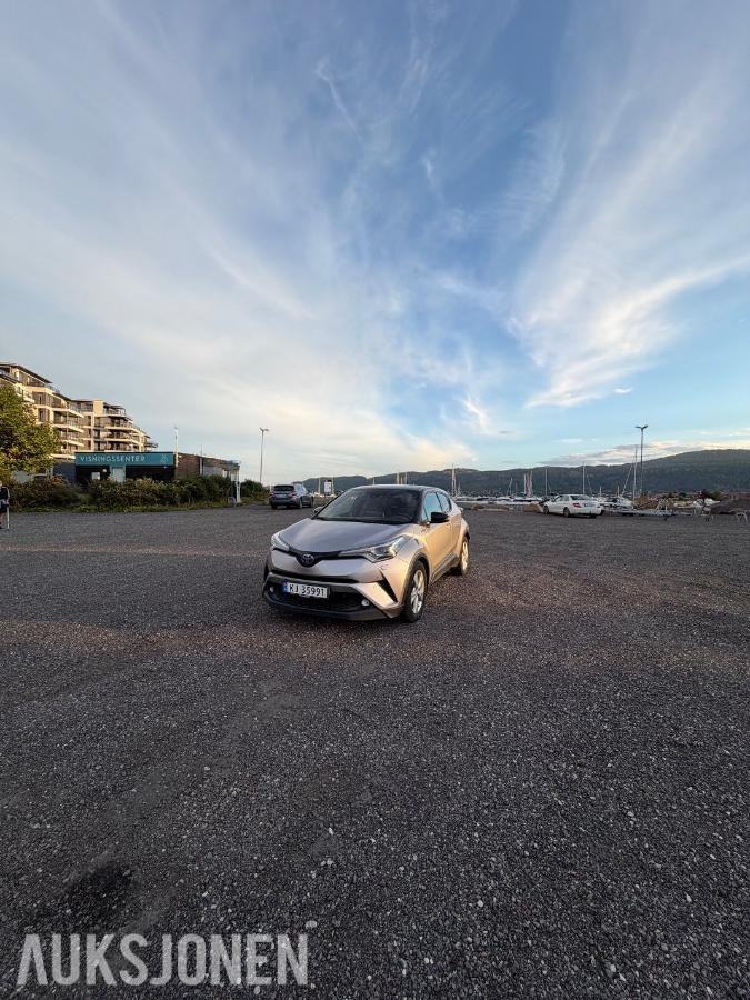 2018 Toyota C-HR 1,8i Hybrid Cruisekontroll S+V Dekk