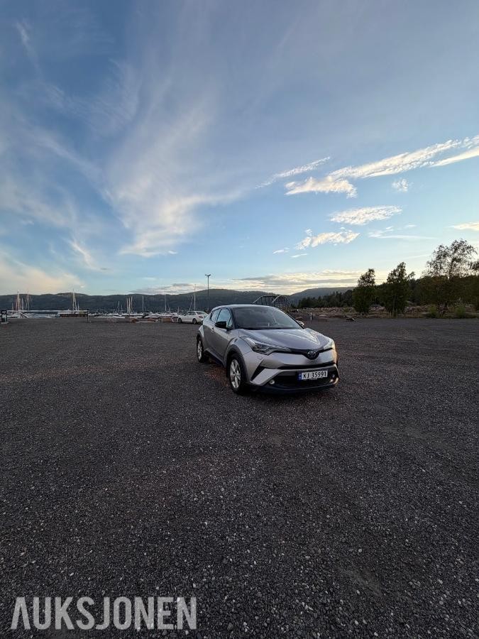 2018 Toyota C-HR 1,8i Hybrid Cruisekontroll S+V Dekk