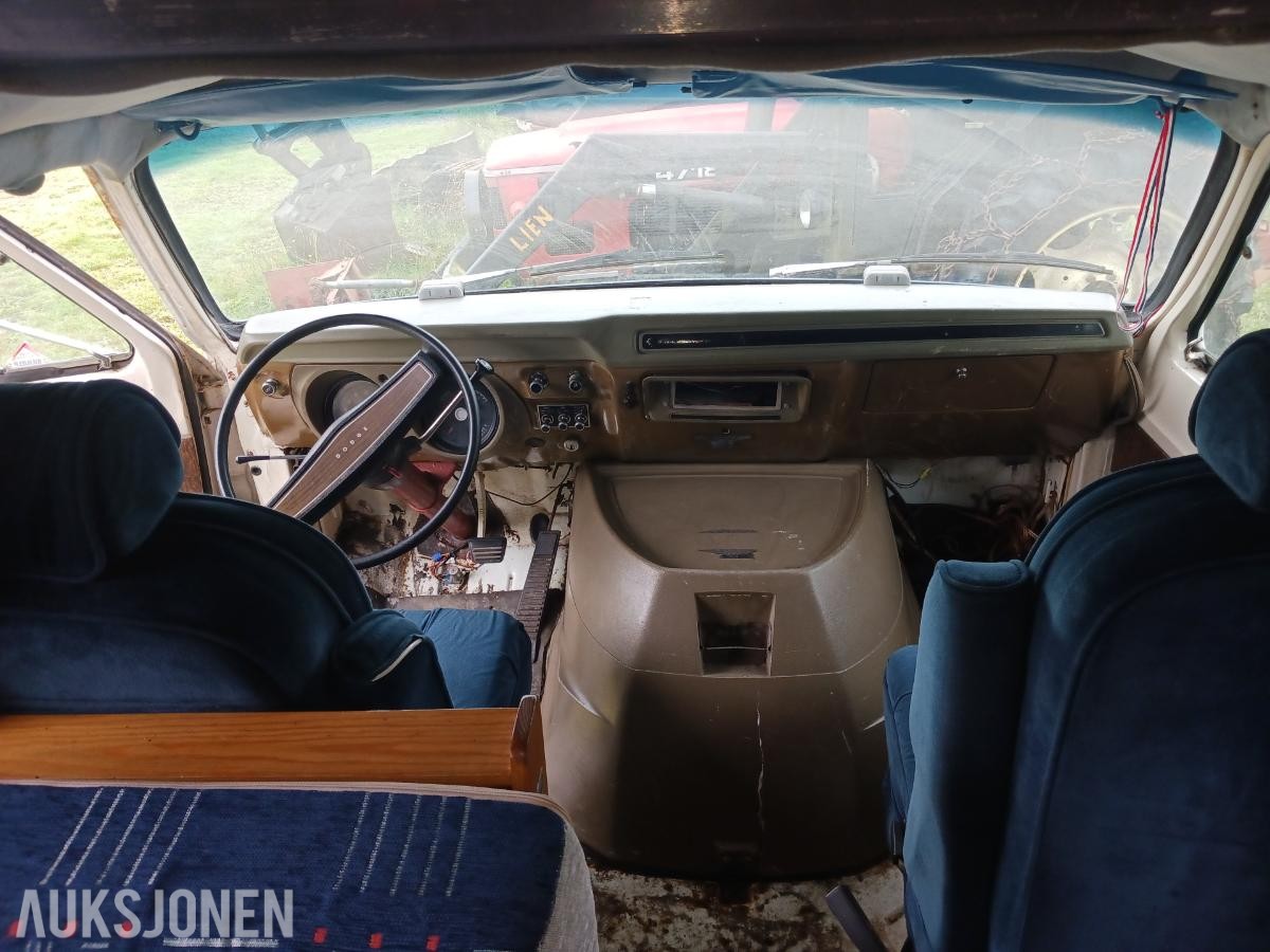 1977 Winnebago Campingbil V8