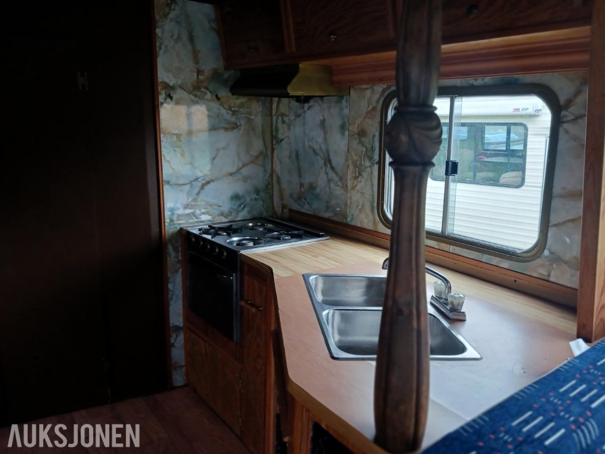 1977 Winnebago Campingbil V8