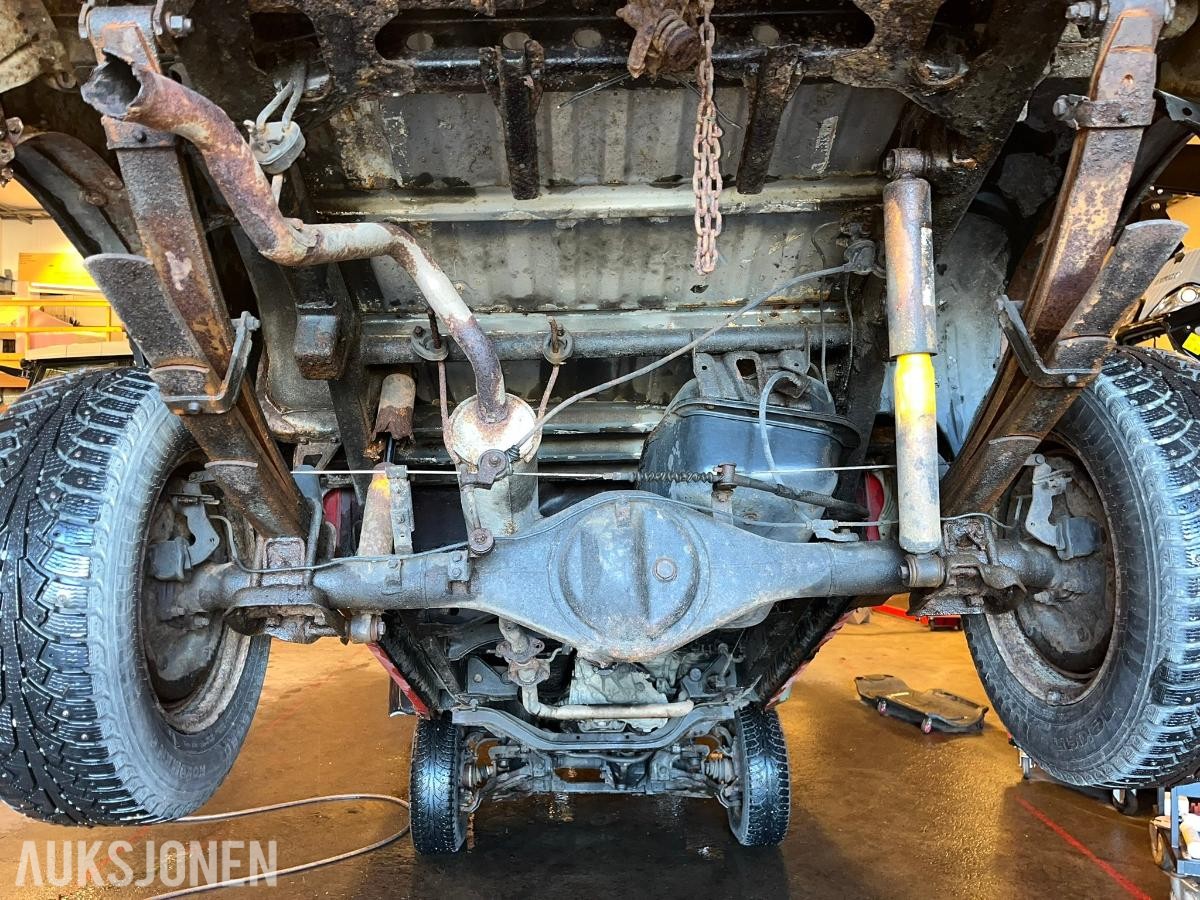 1992 Toyota HiLux 2.4 Diesel 83hk 4WD *INGEN MINSTEPRIS*