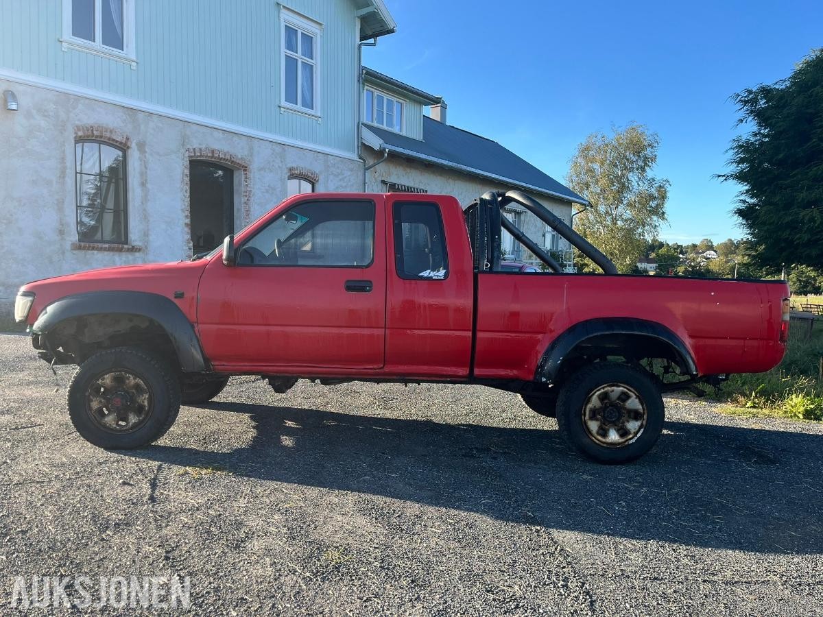 1992 Toyota HiLux 2.4 Diesel 83hk 4WD *INGEN MINSTEPRIS*