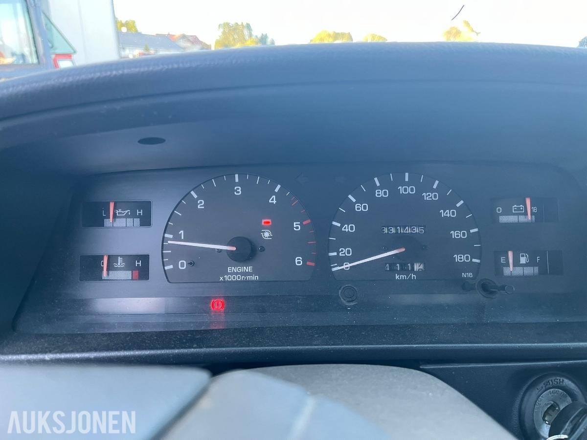 1992 Toyota HiLux 2.4 Diesel 83hk 4WD *INGEN MINSTEPRIS*