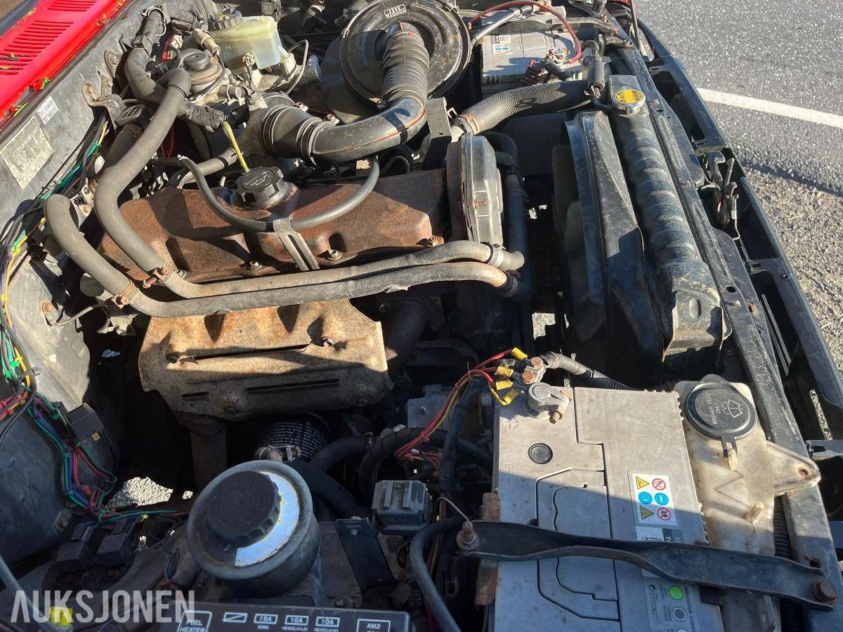 1992 Toyota HiLux 2.4 Diesel 83hk 4WD *INGEN MINSTEPRIS*