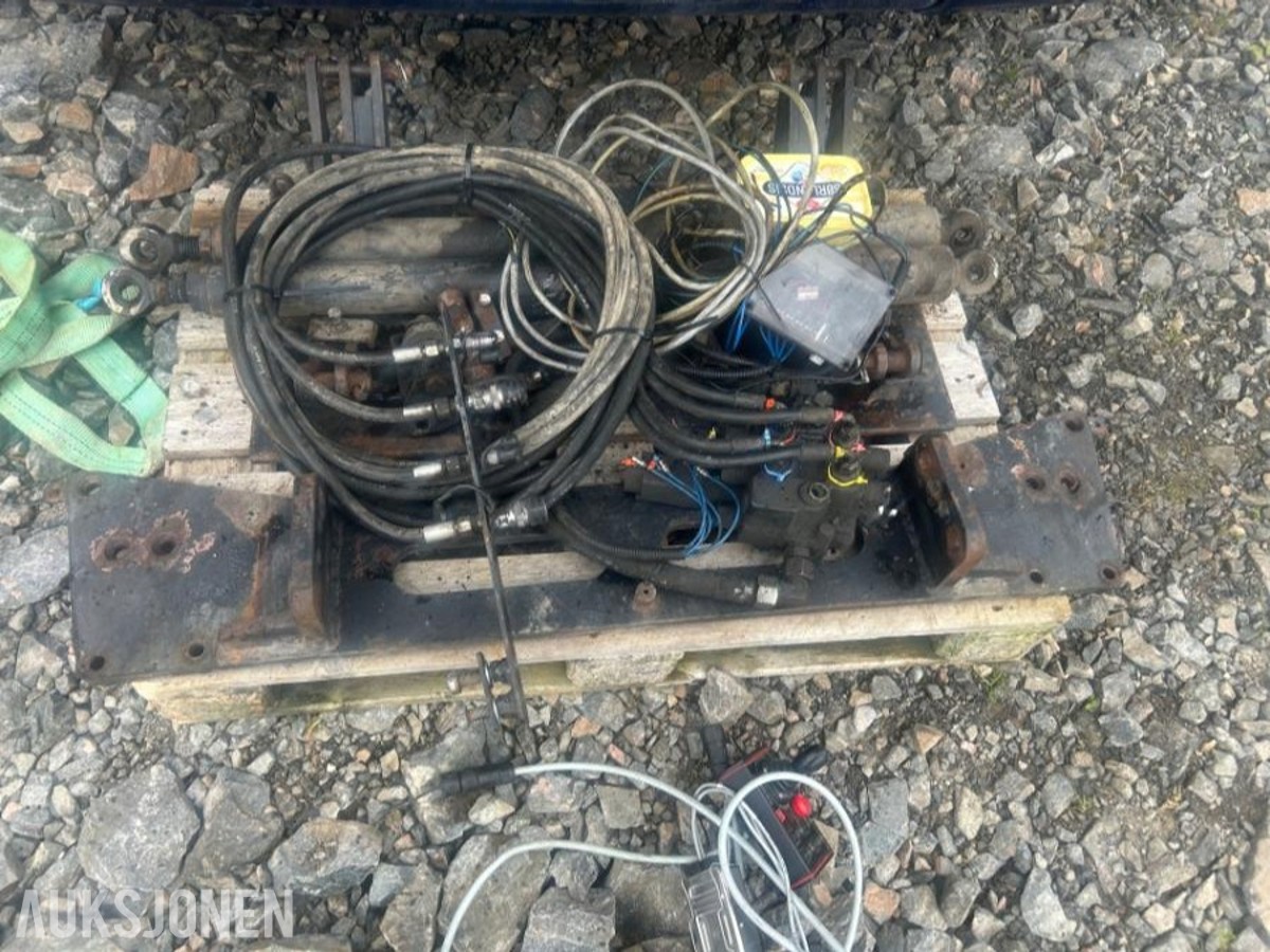 Komplett brøyteplate med hydraulikk
