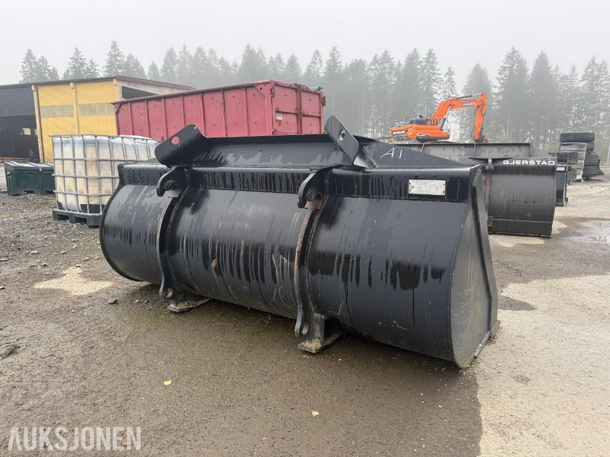 2014 JCB hjullsterskuff.