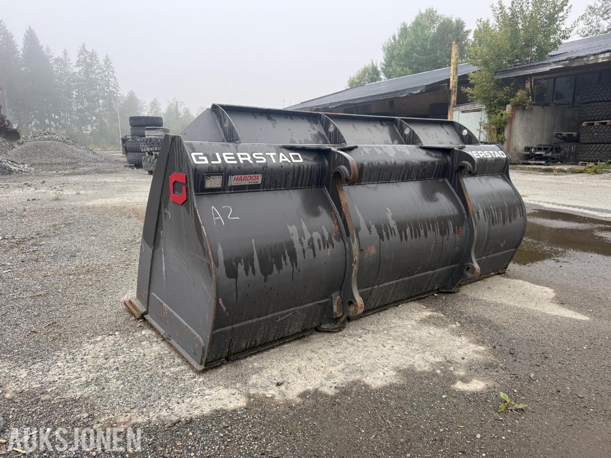 2022 Gjerstad hjullasterskuff.