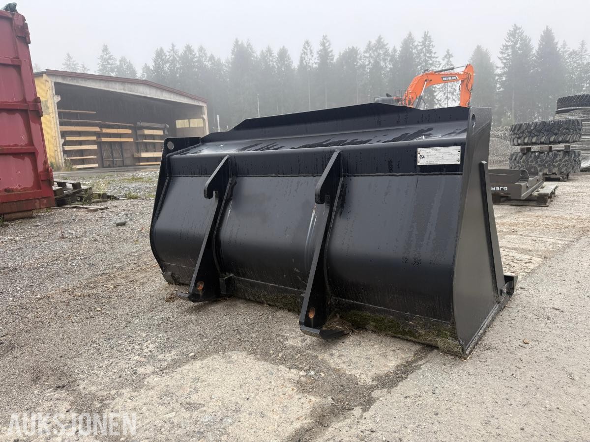 2023 JCB hjullasterskuff.