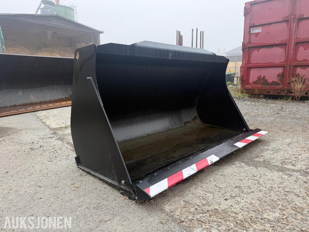 2023 JCB hjullasterskuff.