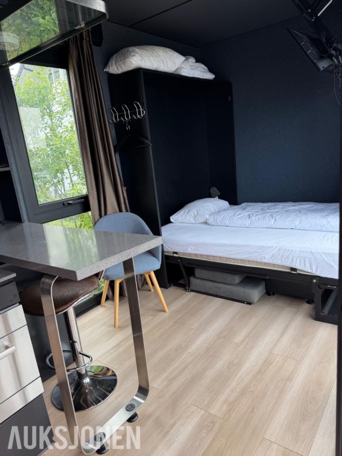 2022 Modulbasert overnattingsanlegg – flyttbare innredet containerbrakker 