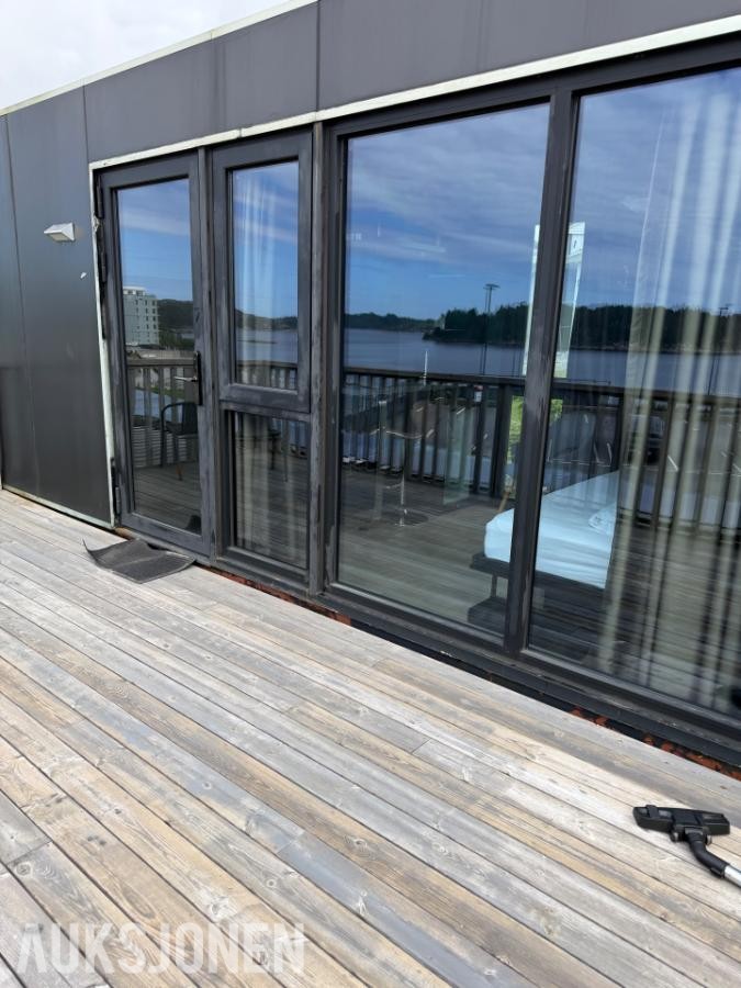 2022 Modulbasert overnattingsanlegg – flyttbare innredet containerbrakker 