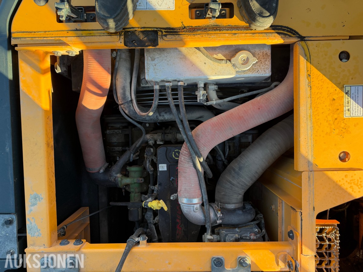 2018 Hyundai 235 LC-9A m/Doserblad 6463 t