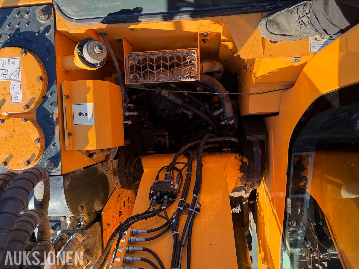 2018 Hyundai 235 LC-9A m/Doserblad 6463 t