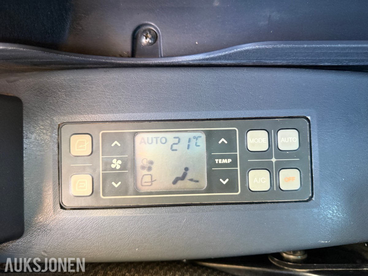 2018 Hyundai 235 LC-9A m/Doserblad 6463 t