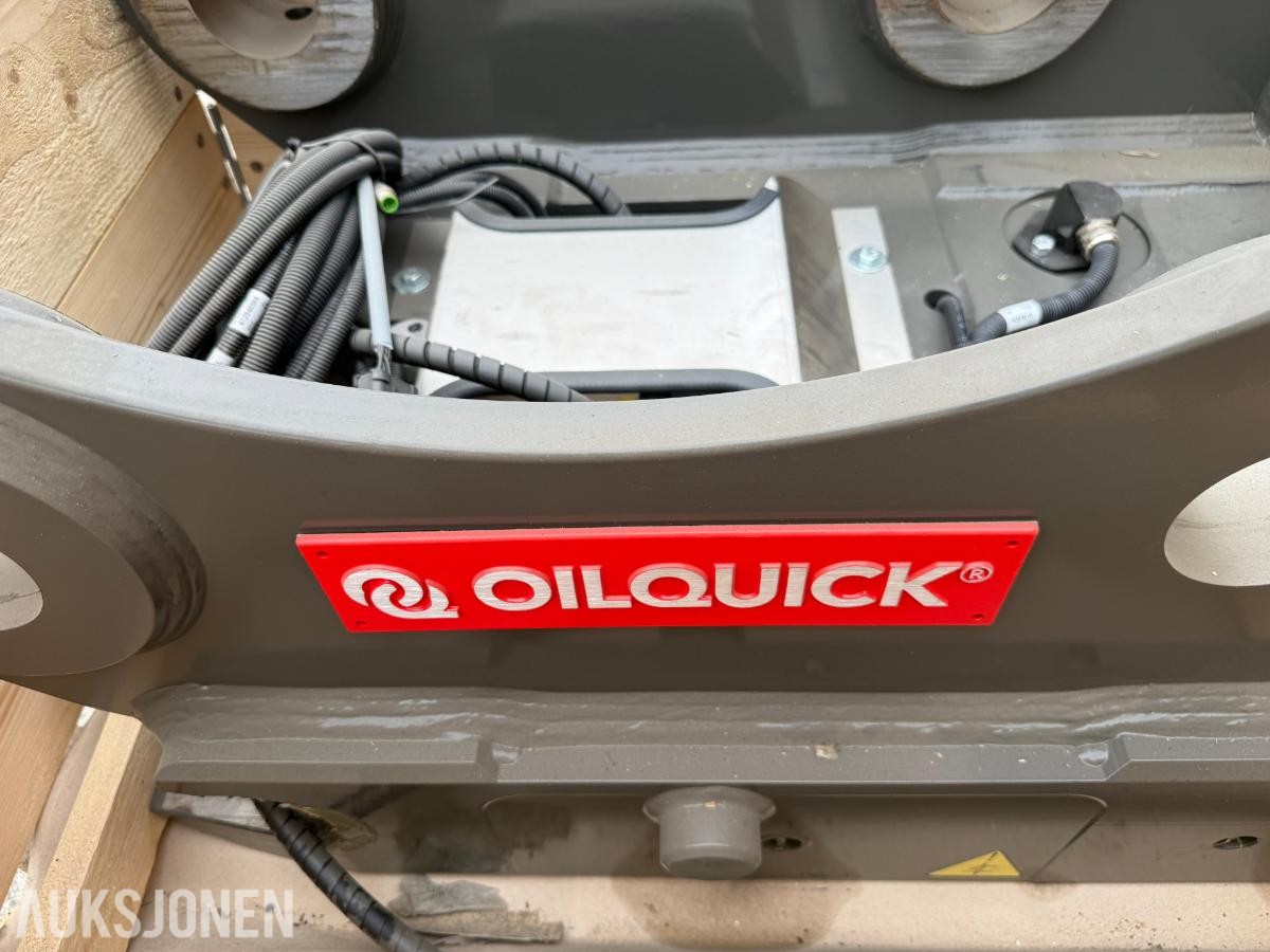 OilQuick OQ80 hydraulisk hurtigfeste med kontrollsystem – ubrukt