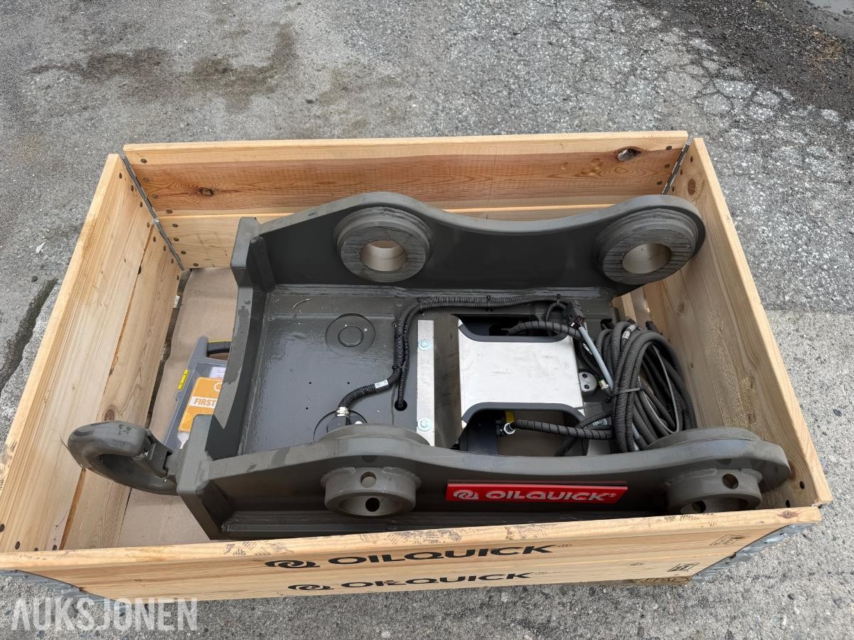 OilQuick OQ80 hydraulisk hurtigfeste med kontrollsystem – ubrukt