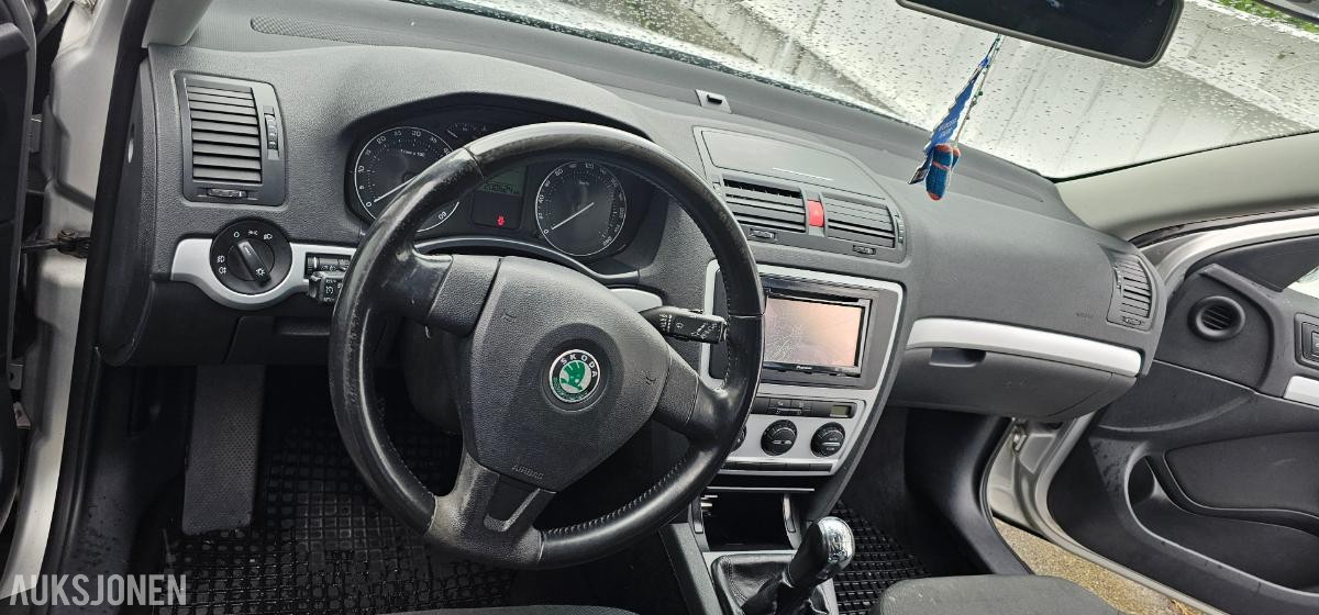 2008 Skoda Octavia 1.9 105hk Manuell 200 625 km