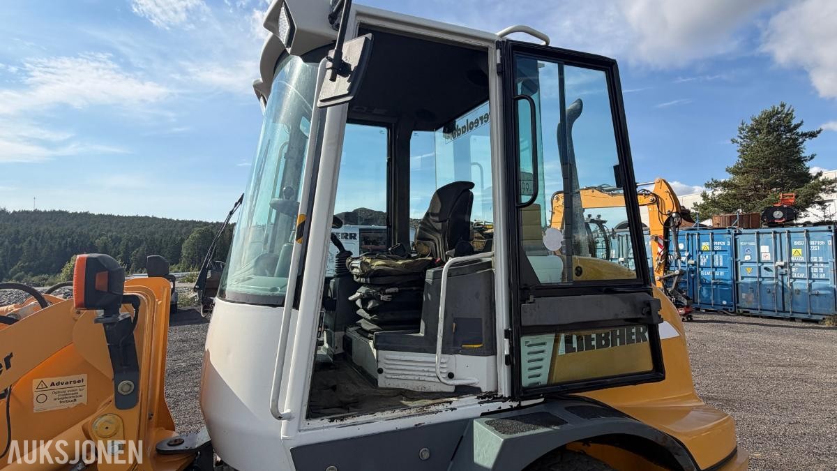 2005 Liebherr L507 Speeder Stereolader hjullaster – Pallegafler – Skuffe