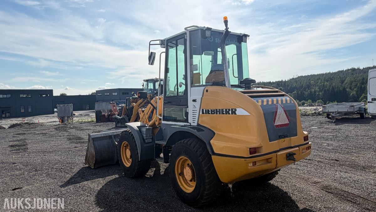 2005 Liebherr L507 Speeder Stereolader hjullaster – Pallegafler – Skuffe