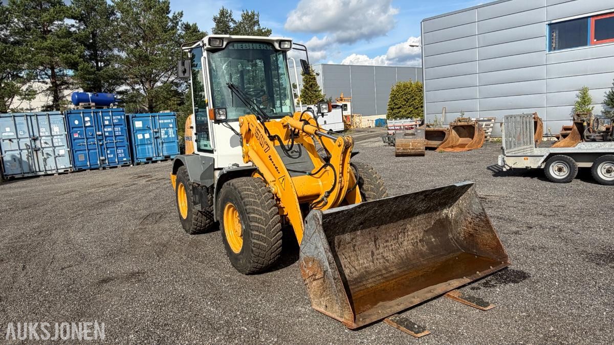 2005 Liebherr L507 Speeder Stereolader hjullaster – Pallegafler – Skuffe