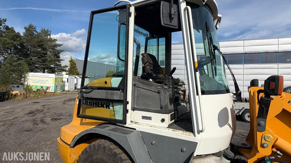 2005 Liebherr L507 Speeder Stereolader hjullaster – Pallegafler – Skuffe