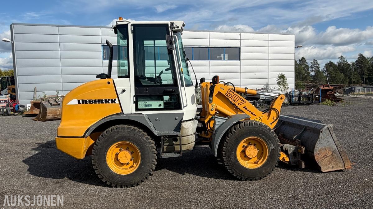 2005 Liebherr L507 Speeder Stereolader hjullaster – Pallegafler – Skuffe