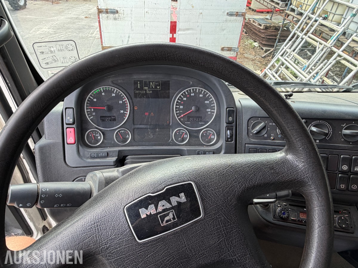 2008 MAN TGA 41.480 8X6 BB kranbil med Palfinger PK72002