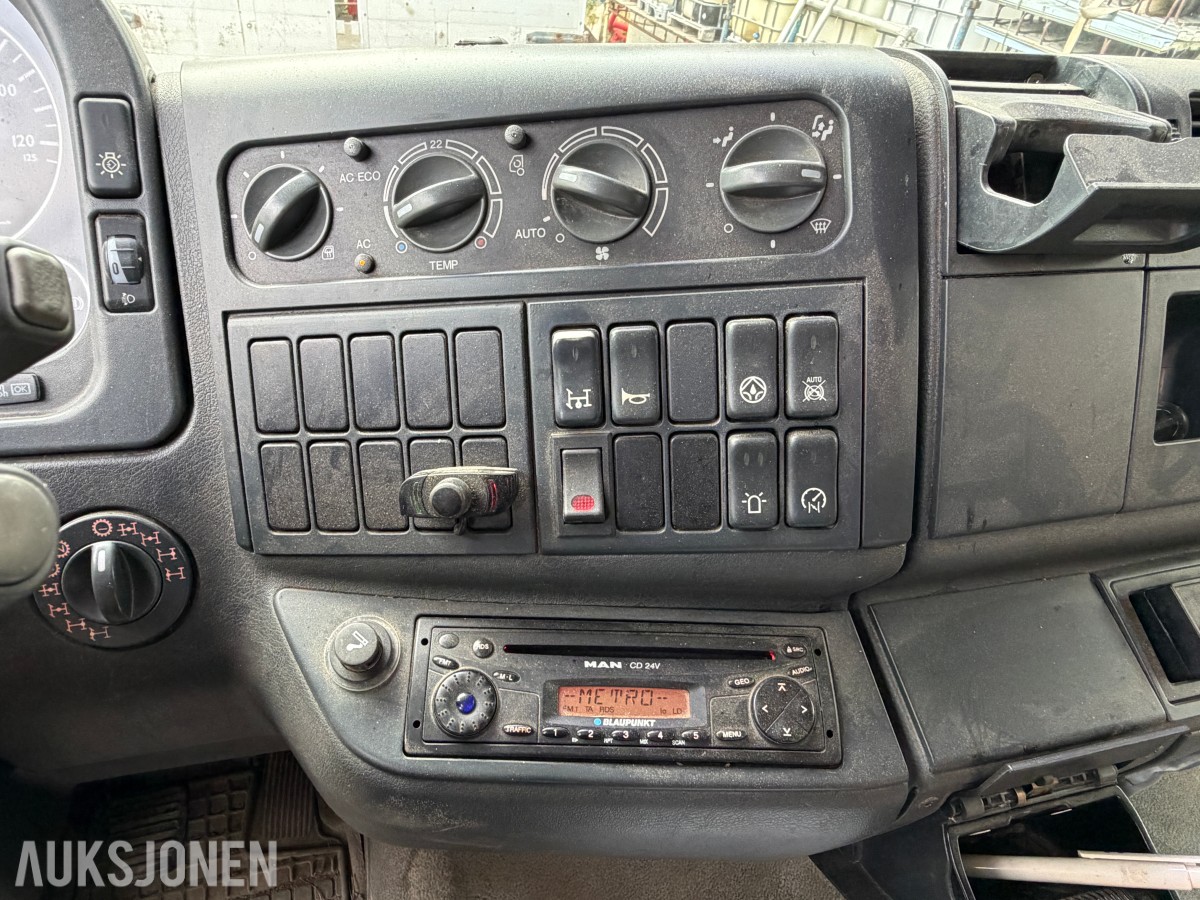 2008 MAN TGA 41.480 8X6 BB kranbil med Palfinger PK72002