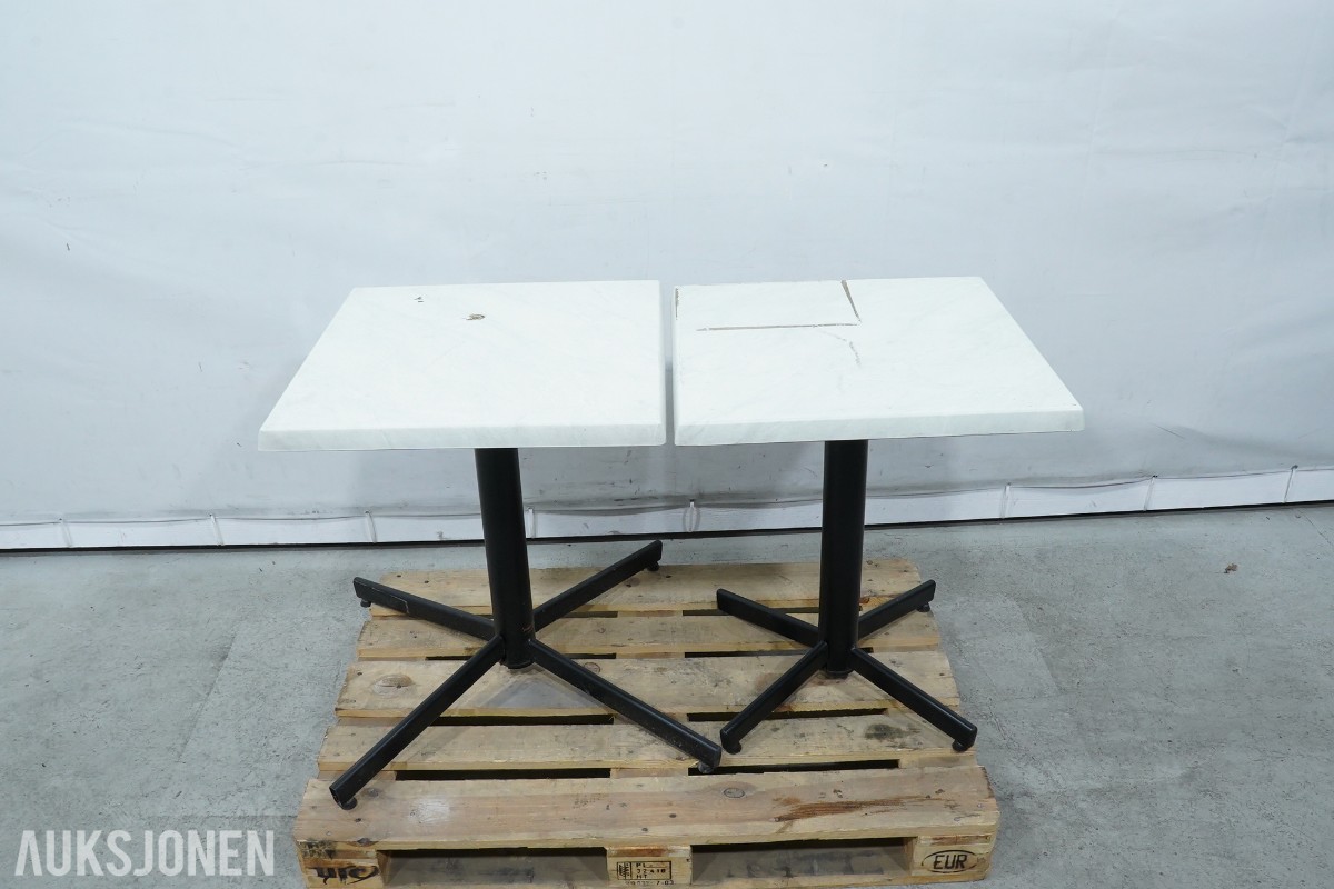 6 StableTable bord og 6 krakker