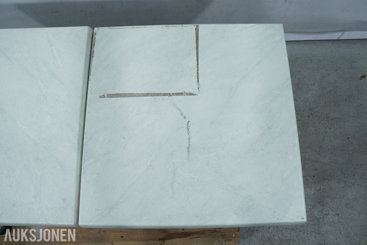 6 StableTable bord og 6 krakker